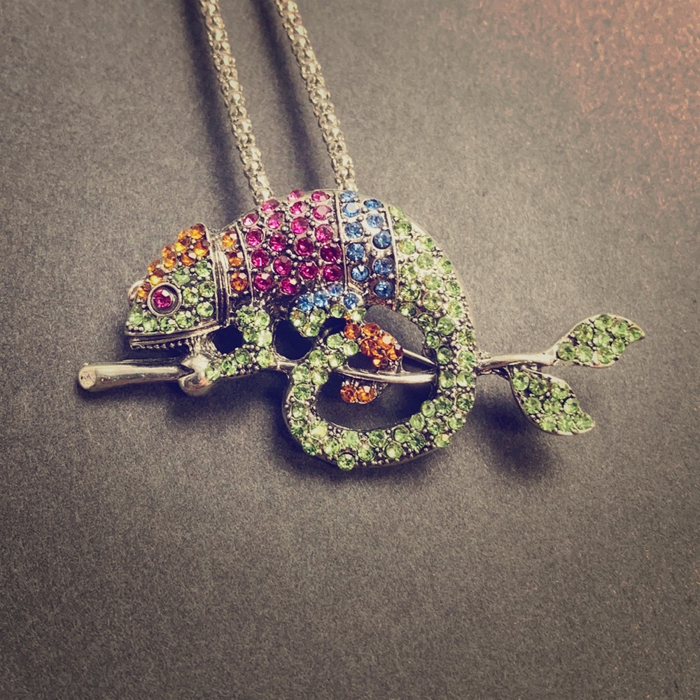 Betsey Johnson Chameleon necklace